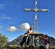 02 Alla croce del Monte Castello (1425 m)